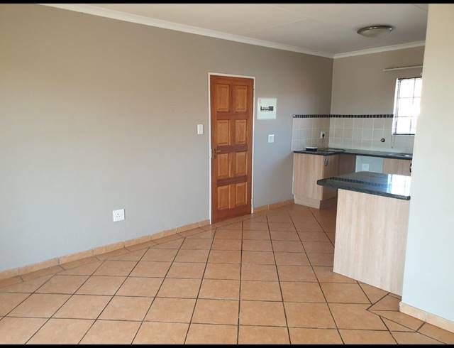 2 BEDROOM APARTMENT SOLD IN THERESAPARK